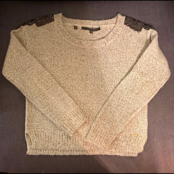 Trendy Sweater - Picture 2 of 3